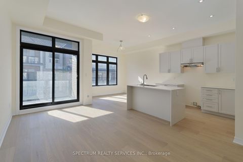 Photo 10 at BLK 3-05 -74 De La Roche Drive, Vellore Village, Vaughan