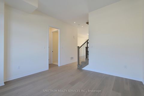 Photo 18 at BLK 3-05 -74 De La Roche Drive, Vellore Village, Vaughan