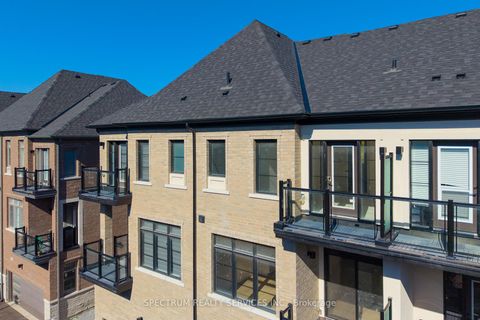 Photo 24 at BLK 3-05 -74 De La Roche Drive, Vellore Village, Vaughan