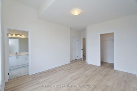 Photo 19 at BLK 16-03 -15 Archambault way, Vellore Village, Vaughan