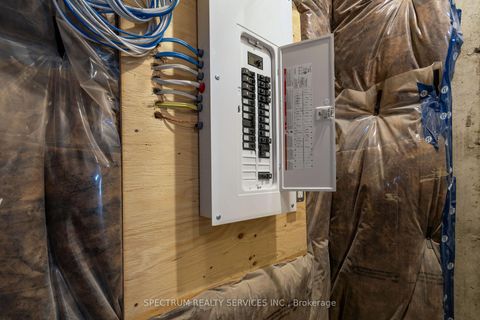 Photo 35 at BLK 16-03 -15 Archambault way, Vellore Village, Vaughan