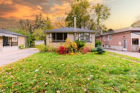 Photo 0 at 139 Pandora Circle, Woburn, Toronto