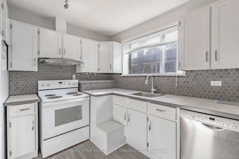 Photo 6 at 139 Pandora Circle, Woburn, Toronto