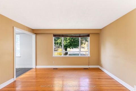 Photo 15 at 139 Pandora Circle, Woburn, Toronto