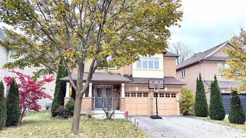 Photo 2 at 88 Gracedale Drive, Westbrook, Richmond Hill