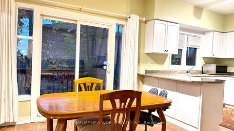 Photo 11 at 88 Gracedale Drive, Westbrook, Richmond Hill