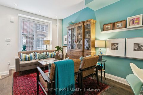 Photo 5 at 28 Raffeix Lane, Moss Park, Toronto