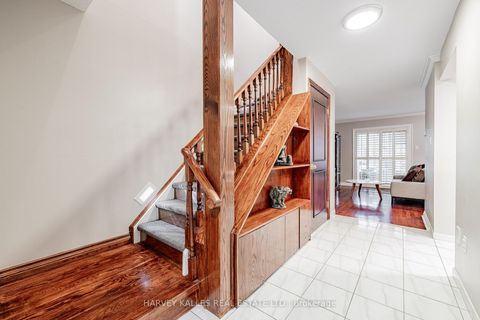 Photo 6 at 30 Brougham Drive, East Woodbridge, Vaughan