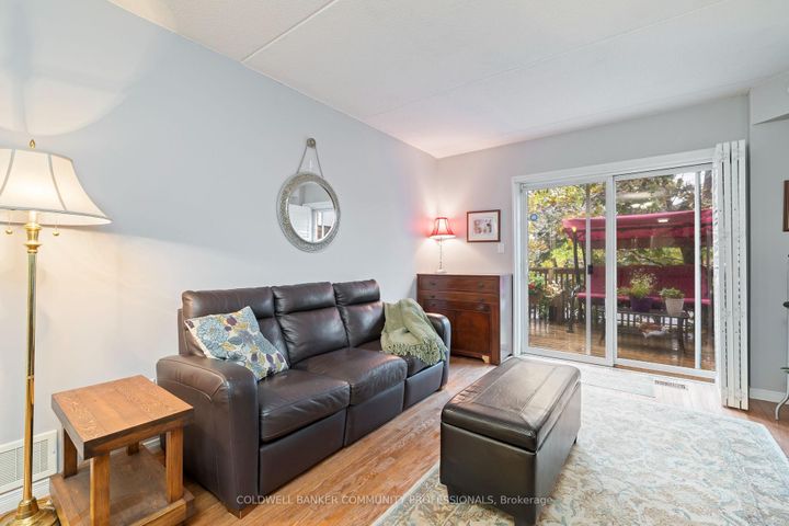 Photo 18 at 45 - 2737 King Street E, Greenford, Hamilton