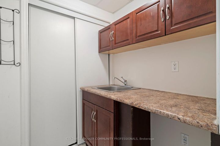 Photo 27 at 45 - 2737 King Street E, Greenford, Hamilton