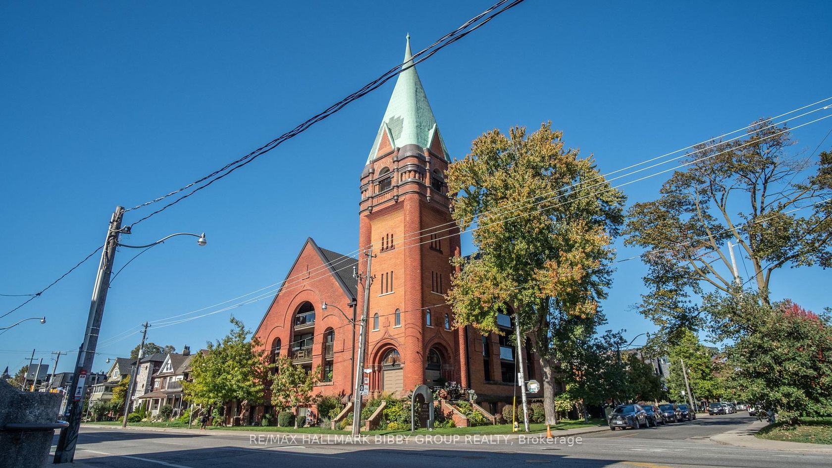 201 - 152 Annette Street, Junction Area, Toronto by Loree Meneguzzi Real Estate 201 - 152 Annette Street, Junction Area, Toronto