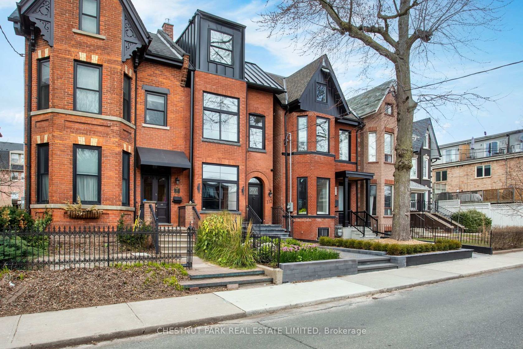 112 Givins Street, Bellwoods, Toronto by Loree Meneguzzi Real Estate 112 Givins Street, Bellwoods, Toronto