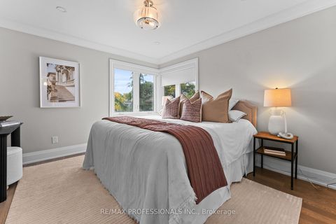 Photo 9 at 1 Tewsley Place, Richview, Toronto