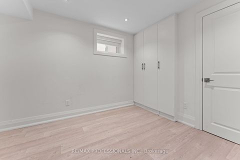 Photo 19 at 1 Tewsley Place, Richview, Toronto