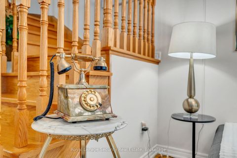 Photo 12 at 150 Royal Appian Crescent, Patterson, Vaughan