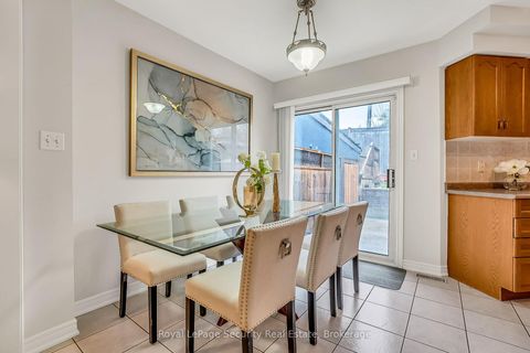 Photo 15 at 150 Royal Appian Crescent, Patterson, Vaughan