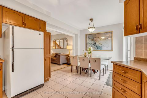 Photo 20 at 150 Royal Appian Crescent, Patterson, Vaughan