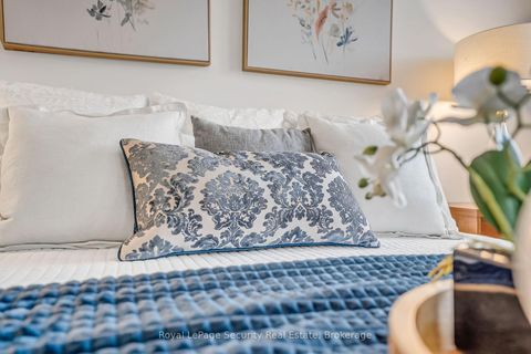 Photo 29 at 150 Royal Appian Crescent, Patterson, Vaughan