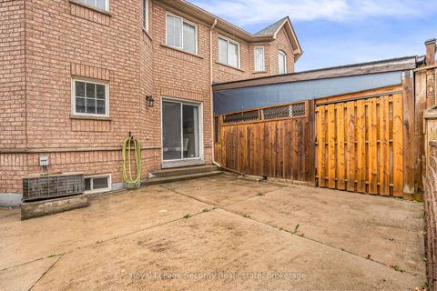 Photo 45 at 150 Royal Appian Crescent, Patterson, Vaughan