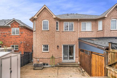 Photo 47 at 150 Royal Appian Crescent, Patterson, Vaughan