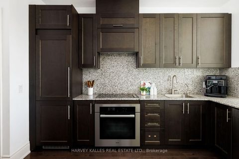 Photo 8 at 1007 - 23 Glebe Road W, Eglinton, Toronto