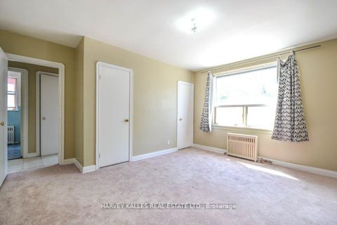 Photo 5 at 90 Trethewey Drive, Greenbrook, Toronto