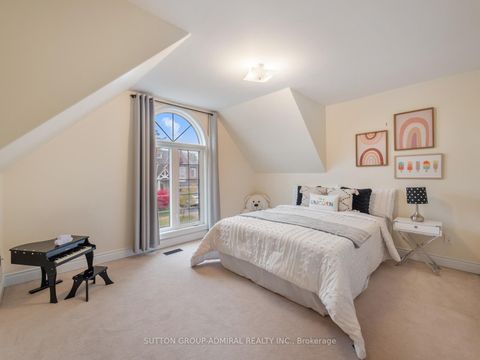 Photo 20 at 232 Luca Avenue, Patterson, Vaughan