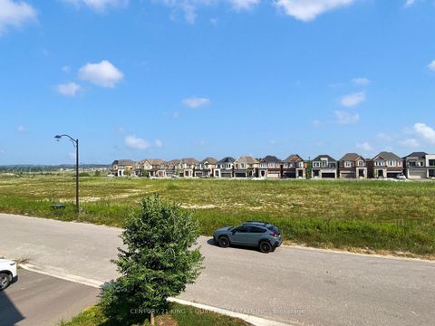 Photo 40 at 107 Mcalister Avenue, Rural Richmond Hill, Richmond Hill