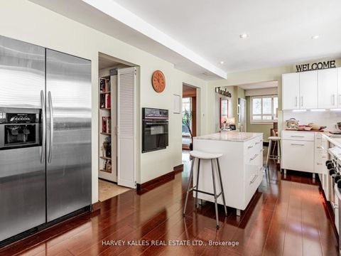 Photo 8 at 15 Ridelle Avenue, Forest Hill North, Toronto