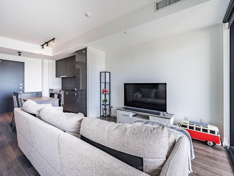 Photo 11 at 312 - 7 Smith Crescent, Queensway, Toronto