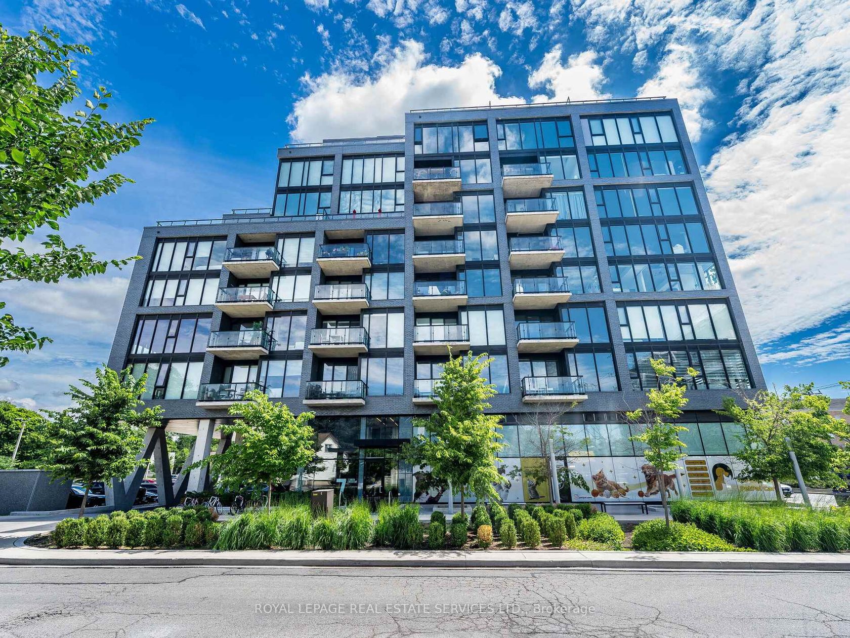 312 - 7 Smith Crescent, Queensway, Toronto 