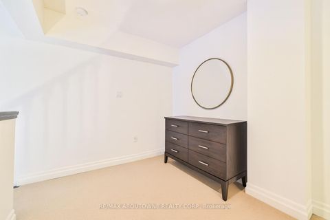 Photo 23 at 404 - 185 Robinson Street, OO Old Oakville, Oakville