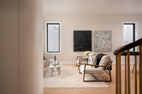 Photo 4 at 256 Major Street, University, Toronto