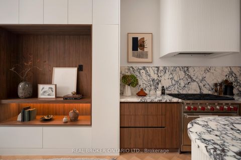 Photo 18 at 256 Major Street, University, Toronto