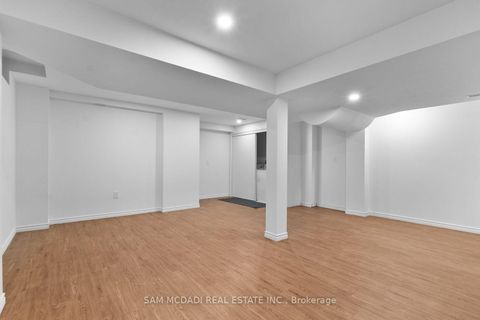 Photo 23 at 23 Manordale Crescent, Vellore Village, Vaughan