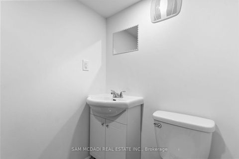 Photo 26 at 23 Manordale Crescent, Vellore Village, Vaughan