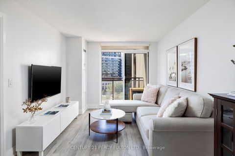 Photo 7 at 801 - 1 De Boers Drive, York University Heights, Toronto