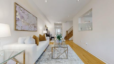 Photo 5 at 70 Maffey Crescent, Westbrook, Richmond Hill