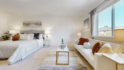 Photo 23 at 70 Maffey Crescent, Westbrook, Richmond Hill