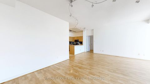 Photo 15 at SPH10 - 600 Queens Quay W, Waterfront Communities C1, Toronto