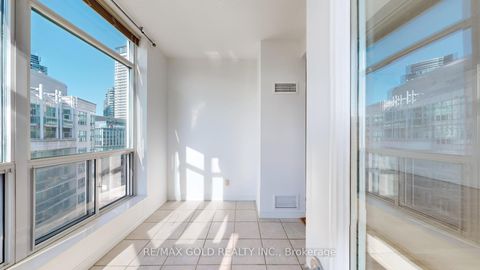 Photo 22 at SPH10 - 600 Queens Quay W, Waterfront Communities C1, Toronto