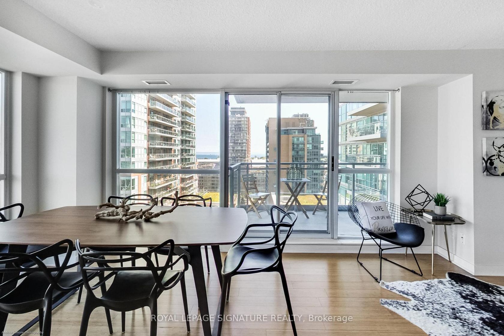 1410 - 100 Western Battery Road, Niagara, Toronto 