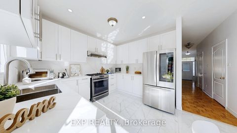 Photo 10 at 19 La Rocca Avenue, Vellore Village, Vaughan