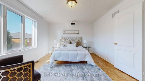 Photo 18 at 19 La Rocca Avenue, Vellore Village, Vaughan