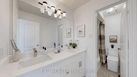 Photo 27 at 19 La Rocca Avenue, Vellore Village, Vaughan