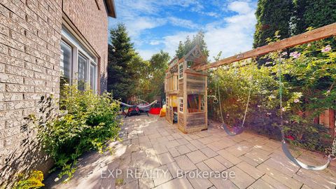 Photo 31 at 19 La Rocca Avenue, Vellore Village, Vaughan