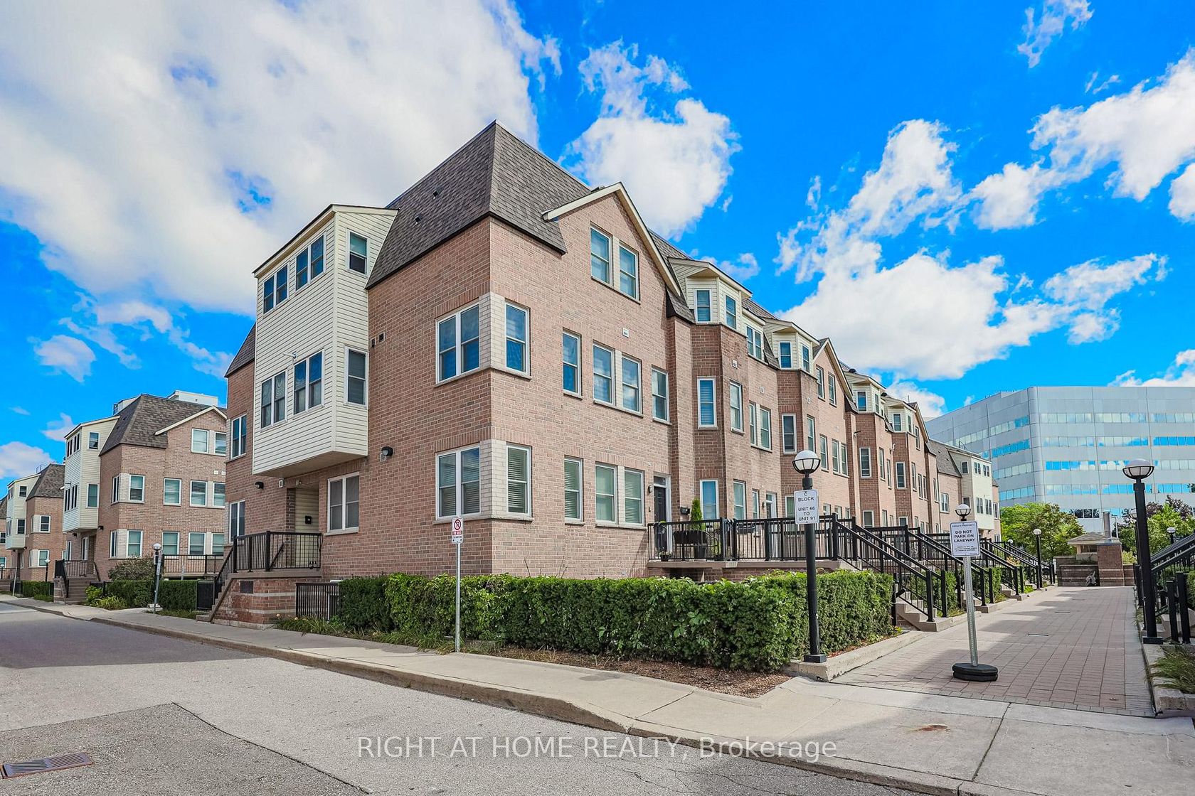 78 - 760 Lawrence Avenue W, Glen Park, Toronto 