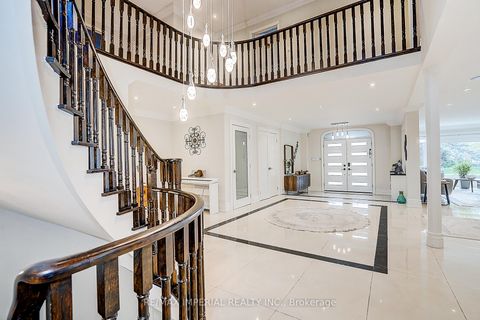 Photo 6 at 50 Kings Cross Avenue, Bayview Hill, Richmond Hill