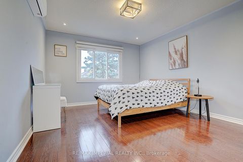 Photo 38 at 50 Kings Cross Avenue, Bayview Hill, Richmond Hill