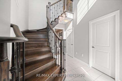 Photo 7 at 198 Moody Drive, Kleinburg, Vaughan